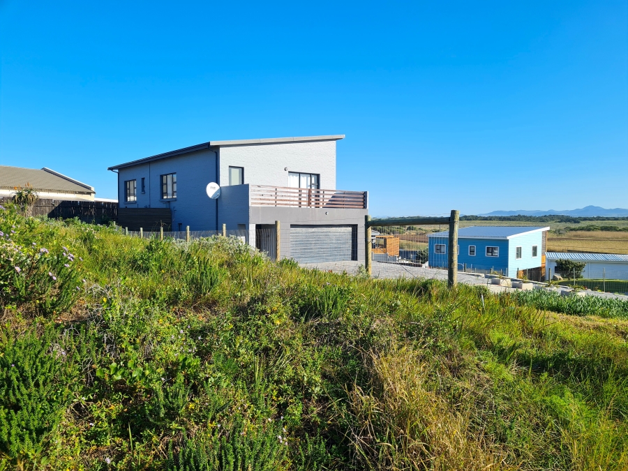 3 Bedroom Property for Sale in Paradise Beach Eastern Cape